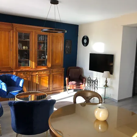 La Vista Ultracentral - Private Parking Apartment Craiova