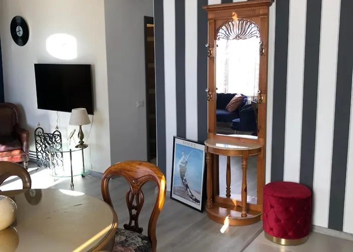 La Vista Ultracentral - Private Parking *